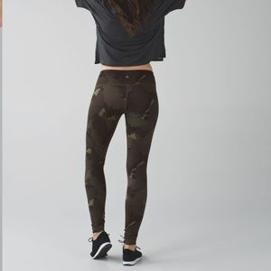 Lululemon Palm Party Camo Wunder Unders